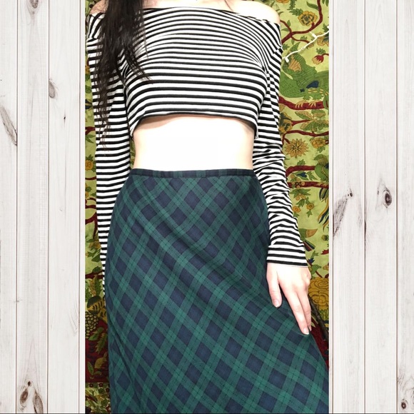 New York & Company Dresses & Skirts - 🌿Vintage Dark Green Plaid Maxi Skirt!🌿